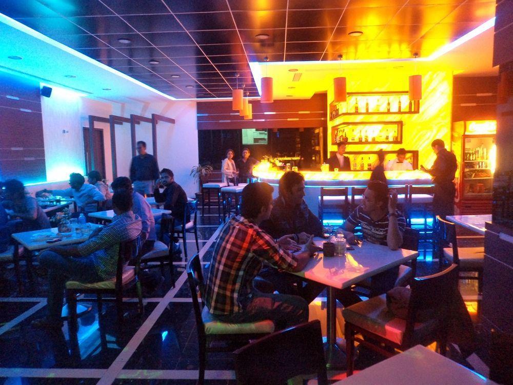 Vits Hotel Пуне Екстер'єр фото